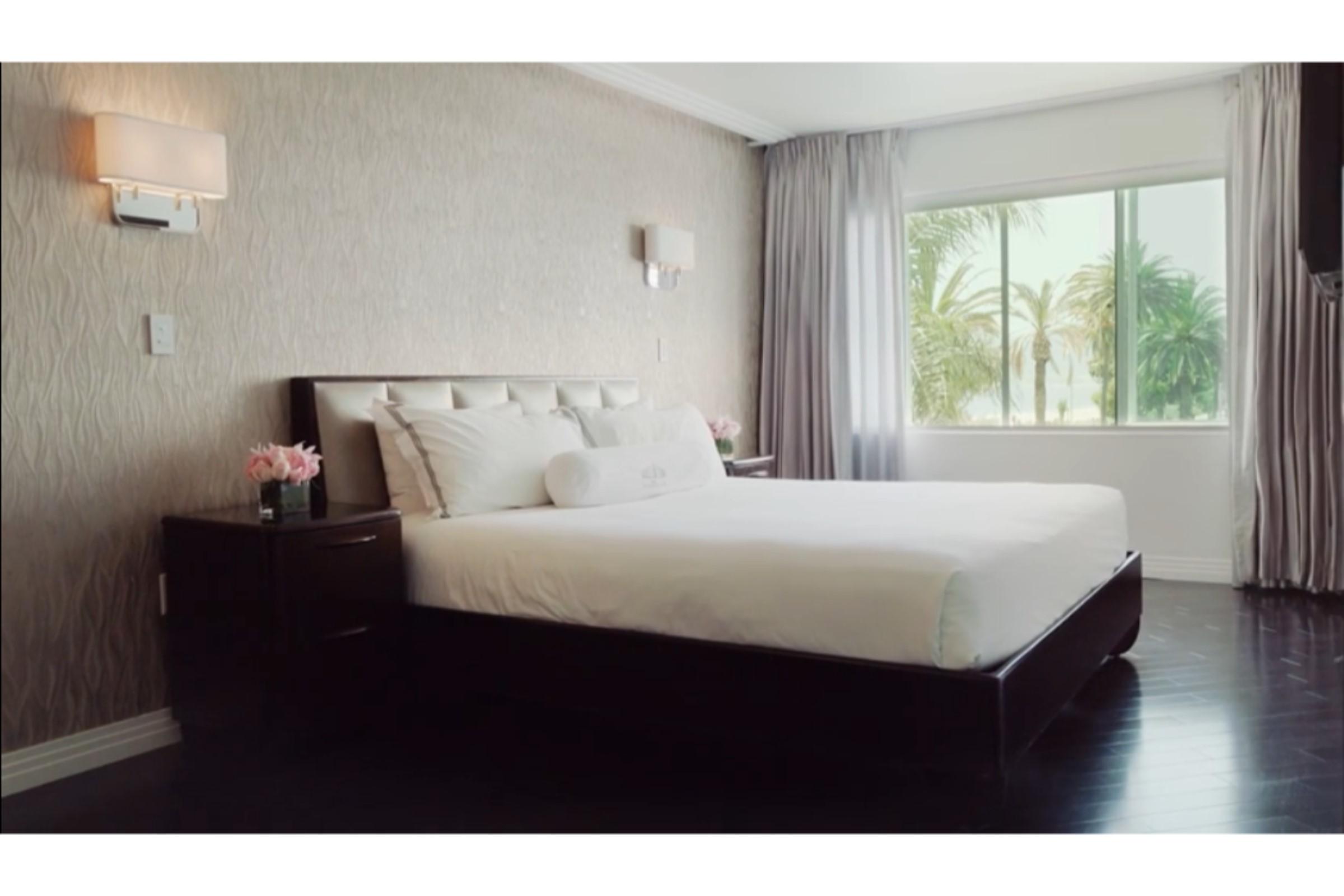 Hotel Shangri-la Santa Monica
