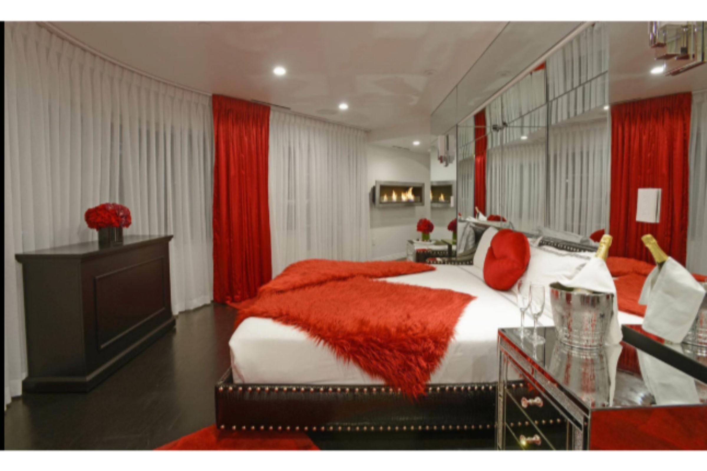 Shangri-la 4* Santa Monica