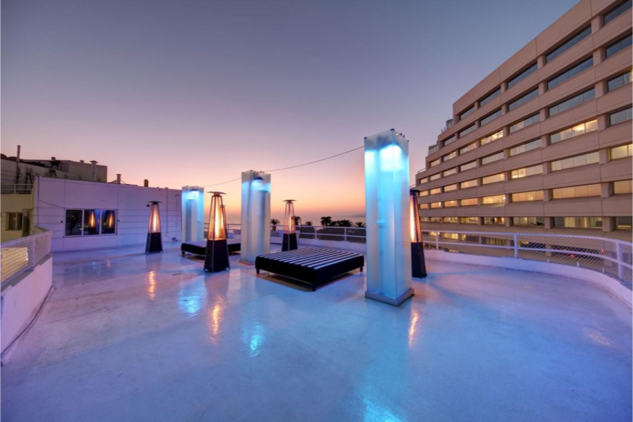 Shangri-la 4* Santa Monica