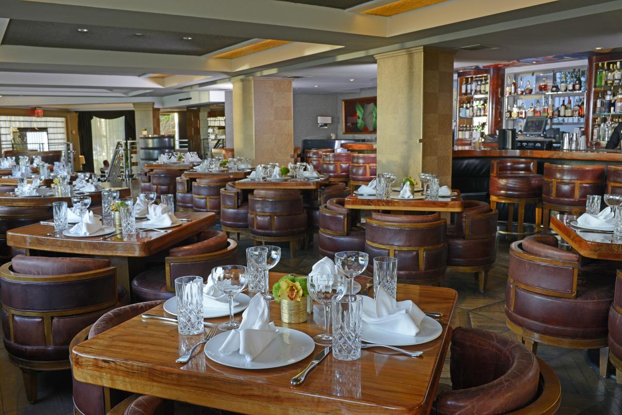 Hotel Shangri-la